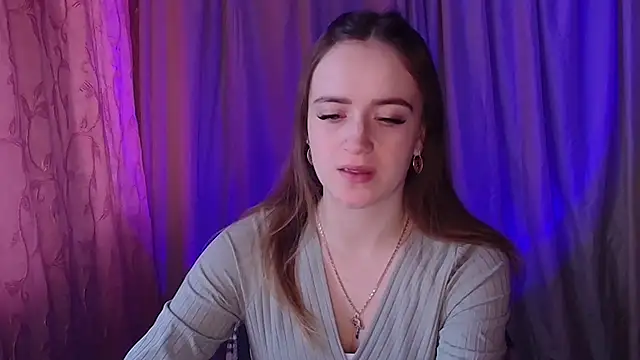 Illa May online show from 01.11.26