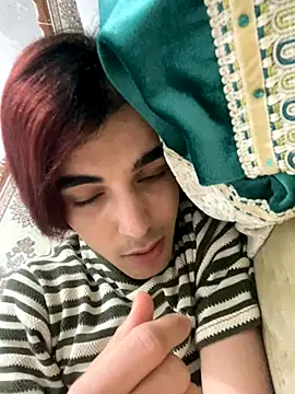 Snapshot of marwanswitie1 chatting on 11.24.25 marwanswitie1 online show from 11.24.25