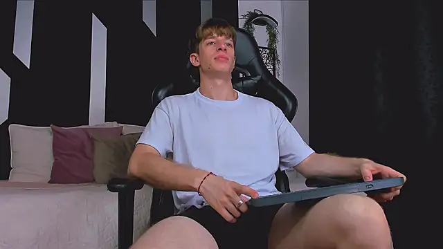 Ostin Saints online show from 03.11.26