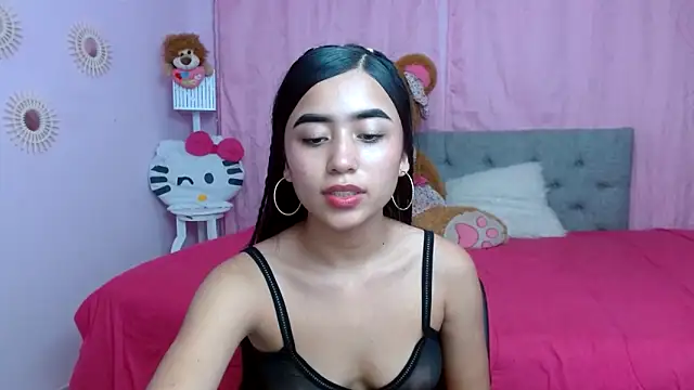 Snapshot of xoxo_melany chatting on 11.24.25 xoxo melany online show from 11.24.25
