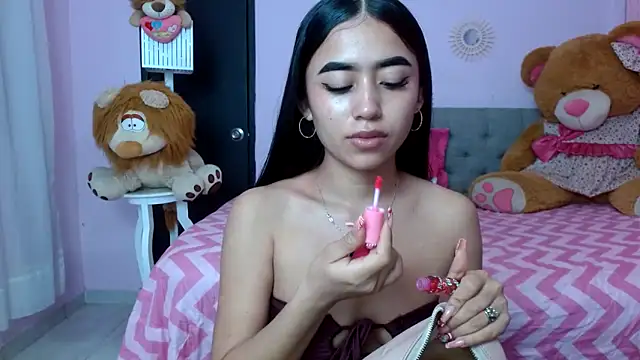 Snapshot of xoxo_melany chatting on 11.29.25 xoxo melany online show from 11.29.25