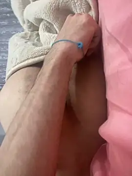 Snapshot of italianbaby001 chatting on 11.22.25 italianbaby001 online show from 11.22.25