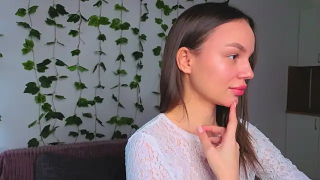 Tiffany Sweetie online show from 03.31.26