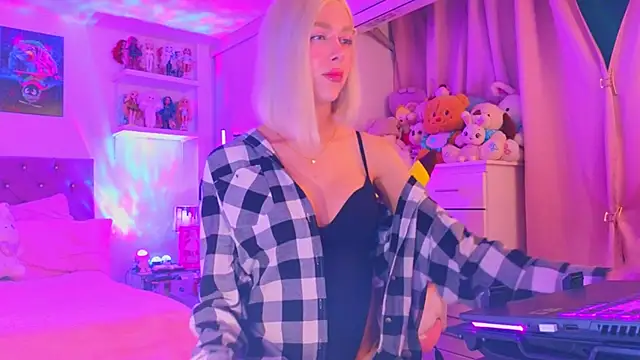 MadamBarbiee online show from 12.21.25