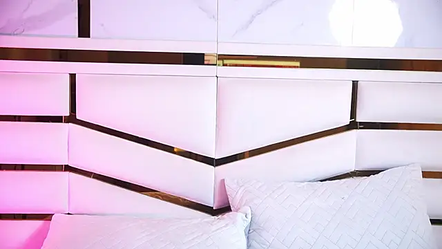 Snapshot of luciana_agudelo chatting on 02.16.26 luciana agudelo online show from 02.16.26