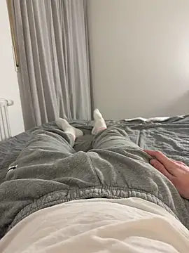 TwinkiStar05 online show from 11.20.25