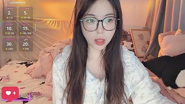 Snapshot of -Angela chatting on 01.13.26 -Angela online show from 01.13.26