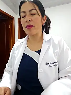 JustSamantha  online show from 12.21.25