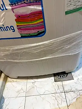 Snapshot of SexyMuslimDick chatting on 12.19.25 SexyMuslimDick online show from 12.19.25