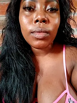 Snapshot of nani_will chatting on 12.15.25 nani will online show from 12.15.25