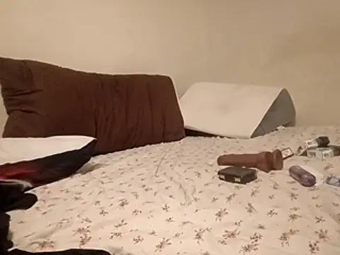 Snapshot of jbrown334 chatting on 05.15.26 jbrown334 online show from 05.15.26