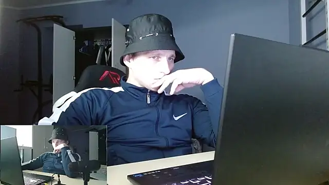 Poliglotjoe1 online show from 02.05.26