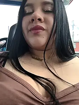 Snapshot of Kendra-daring chatting on 11.26.25 Kendra-daring online show from 11.26.25