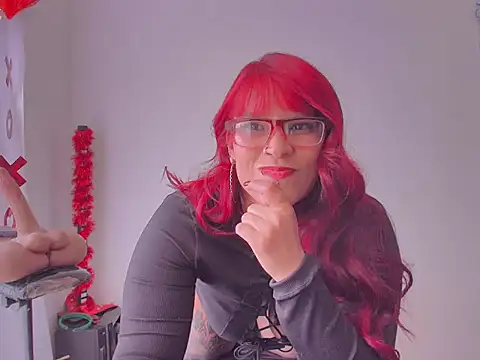 Snapshot of Charlotte1Demony chatting on 12.19.25 Charlotte1Demony online show from 12.19.25