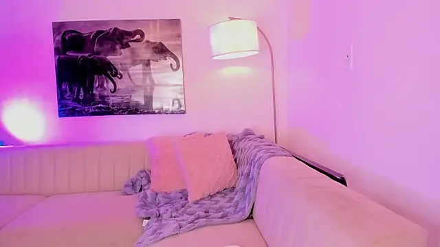 Snapshot of emmyheart7 chatting on 02.22.26 emmyheart7 online show from 02.22.26