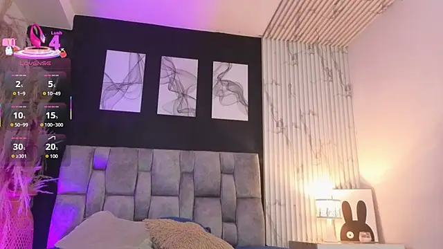 Snapshot of dahianae__ chatting on 11.28.25 dahianae online show from 11.28.25