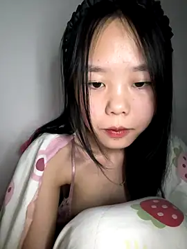 Snapshot of Kiee-lee chatting on 12.13.25 Kiee-lee online show from 12.13.25