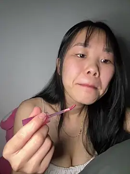 Snapshot of Kiee-lee chatting on 12.20.25 Kiee-lee online show from 12.20.25