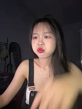 Snapshot of Kiee-lee chatting on 04.03.26 Kiee-lee online show from 04.03.26