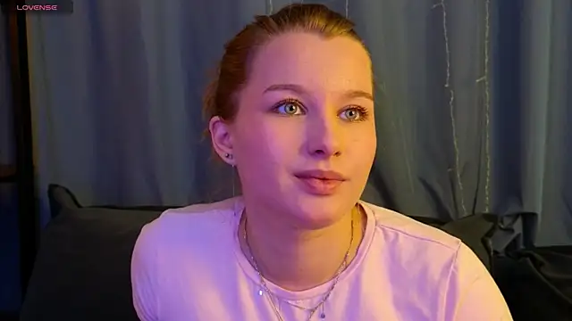 ImiMonroe online show from 04.29.26