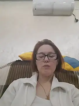 Snapshot of LanaOlbenst chatting on 02.02.26 LanaOlbenst online show from 02.02.26