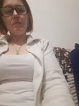 Snapshot of LanaOlbenst chatting on 02.13.26 LanaOlbenst online show from 02.13.26