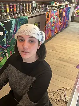 Kora Kat online show from 02.05.26