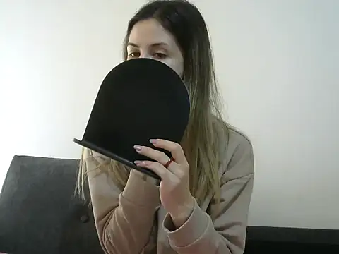 Erii18 online show from 12.01.25