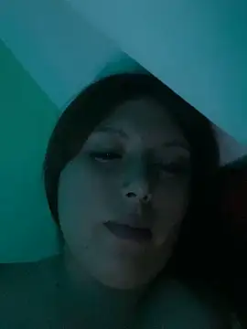 Snapshot of milaaagracee chatting on 02.04.26 milaaagracee online show from 02.04.26