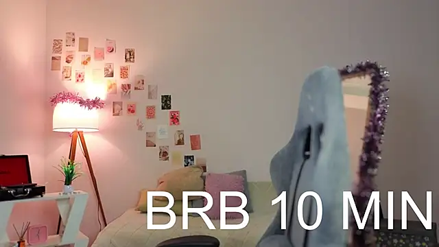 Snapshot of Vexorine chatting on 01.07.26 Vexorine online show from 01.07.26