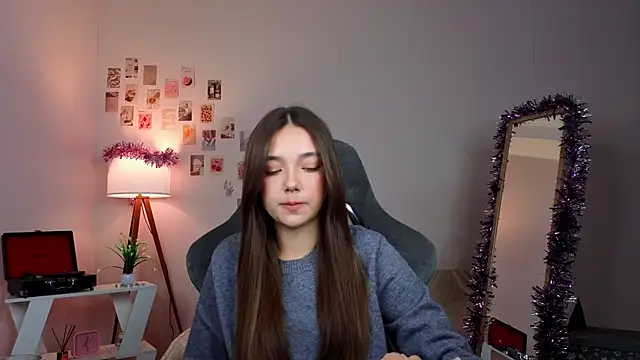 Snapshot of Vexorine chatting on 01.08.26 Vexorine online show from 01.08.26