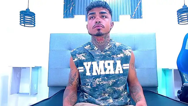 Snapshot of Hot_Latino_x chatting on 01.07.26 Hot Latino x online show from 01.07.26