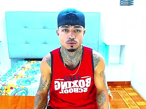 Snapshot of Hot_Latino_x chatting on 02.12.26 Hot Latino x online show from 02.12.26