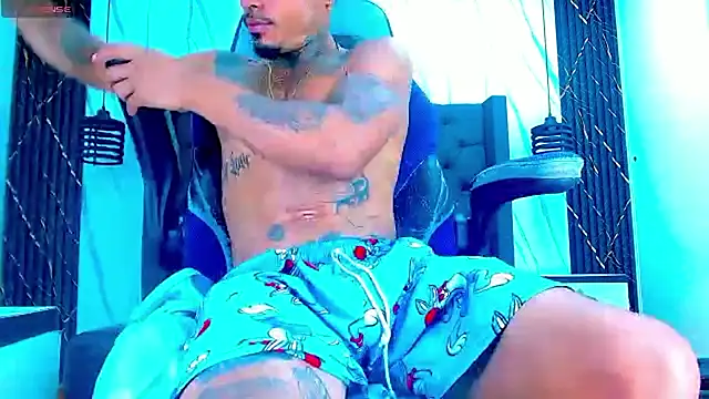 Snapshot of Hot_Latino_x chatting on 03.03.26 Hot Latino x online show from 03.03.26