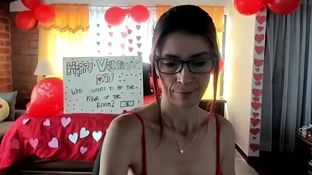 Snapshot of Charlotte-Willson chatting on 02.14.26 Charlotte-Willson online show from 02.14.26