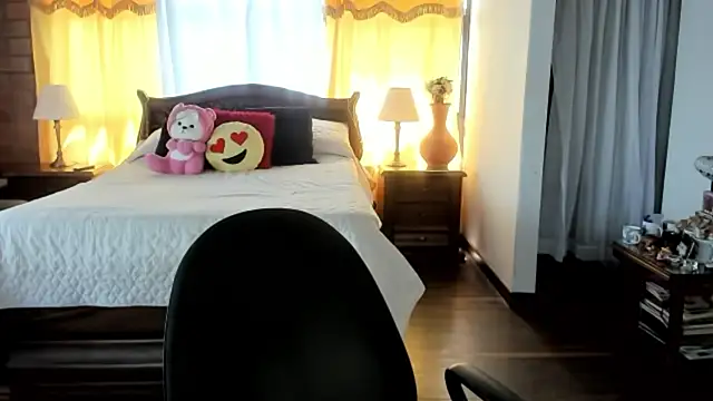 Snapshot of Charlotte-Willson chatting on 03.01.26 Charlotte-Willson online show from 03.01.26