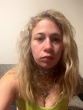 Snapshot of Antoniia69 chatting on 01.13.26 Antoniia69 online show from 01.13.26