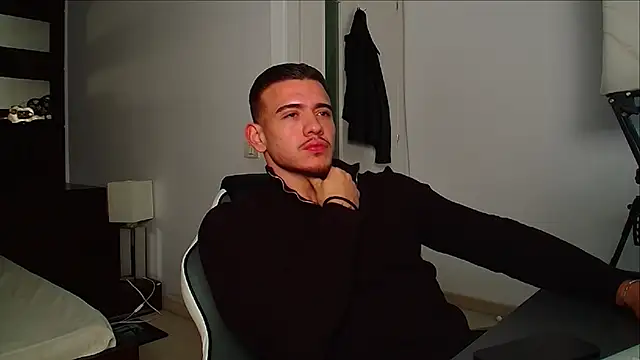 ElijahThorne online show from 11.25.25