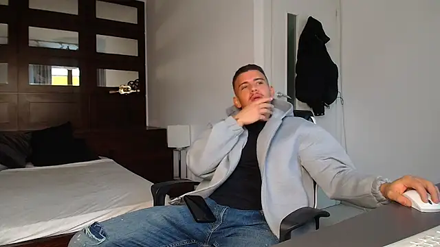 Snapshot of ElijahThorne chatting on 02.03.26 ElijahThorne online show from 02.03.26