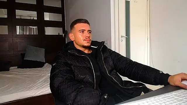 Snapshot of ElijahThorne chatting on 02.23.26 ElijahThorne online show from 02.23.26