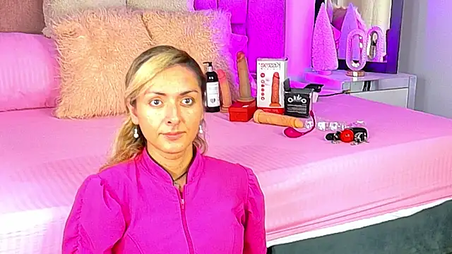 Lunitaa Diva online show from 12.20.25