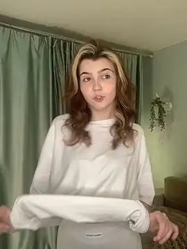 FannyRay online show from 12.16.25