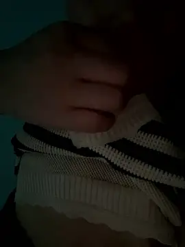 Snapshot of Sweet_2k3 chatting on 01.15.26 Sweet 2k3 online show from 01.15.26