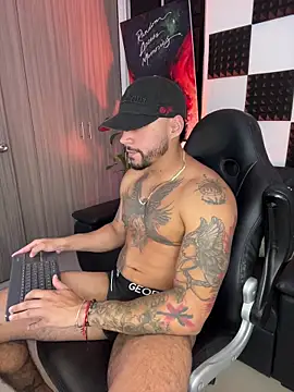 NikoHank online show from 11.25.25