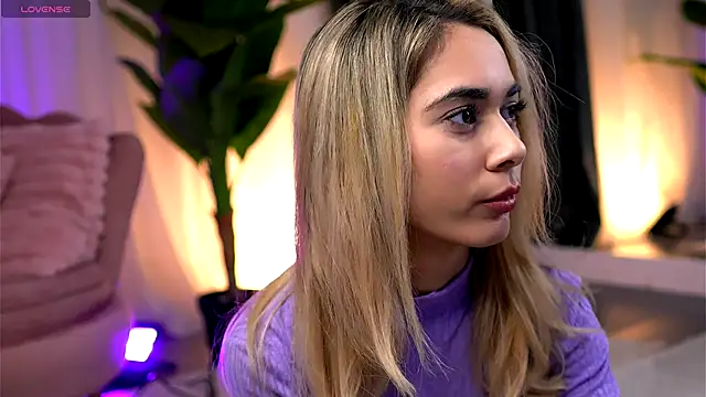 AishleyBee online show from 01.05.26