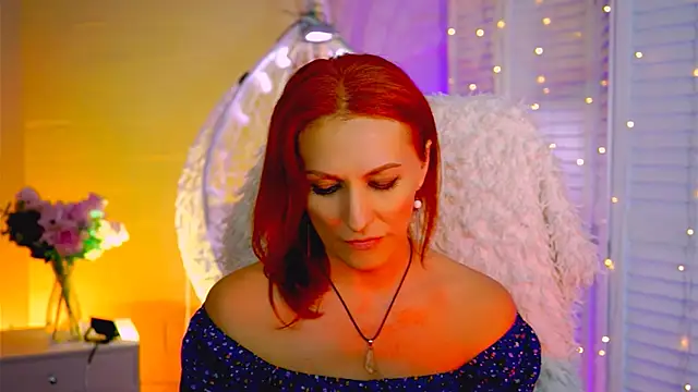 DianaTorrens online show from 12.05.25