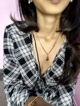 Snapshot of -AYUSHI01 chatting on 12.20.25 -AYUSHI01 online show from 12.20.25