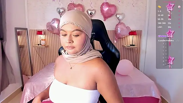 Snapshot of jasmyne_anbar chatting on 02.16.26 jasmyne anbar online show from 02.16.26