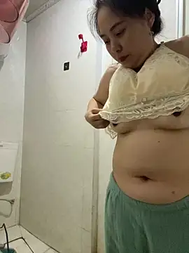 tianwei2567 online show from 11.26.25