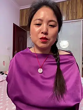 Snapshot of tianwei2567 chatting on 05.17.26 tianwei2567 online show from 05.17.26